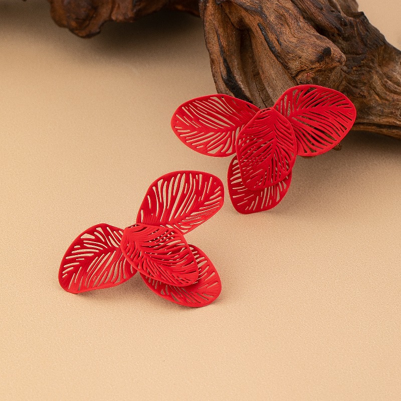 Bohemian Multi-Colored Openwork Leaf Stud Earrings